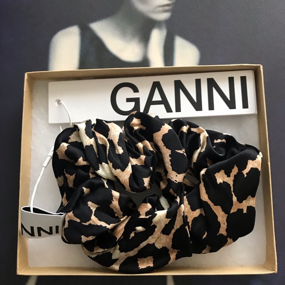 GANNI Leopard Scrunchie from LA hipster shop SOLD - Picture 2 of 8